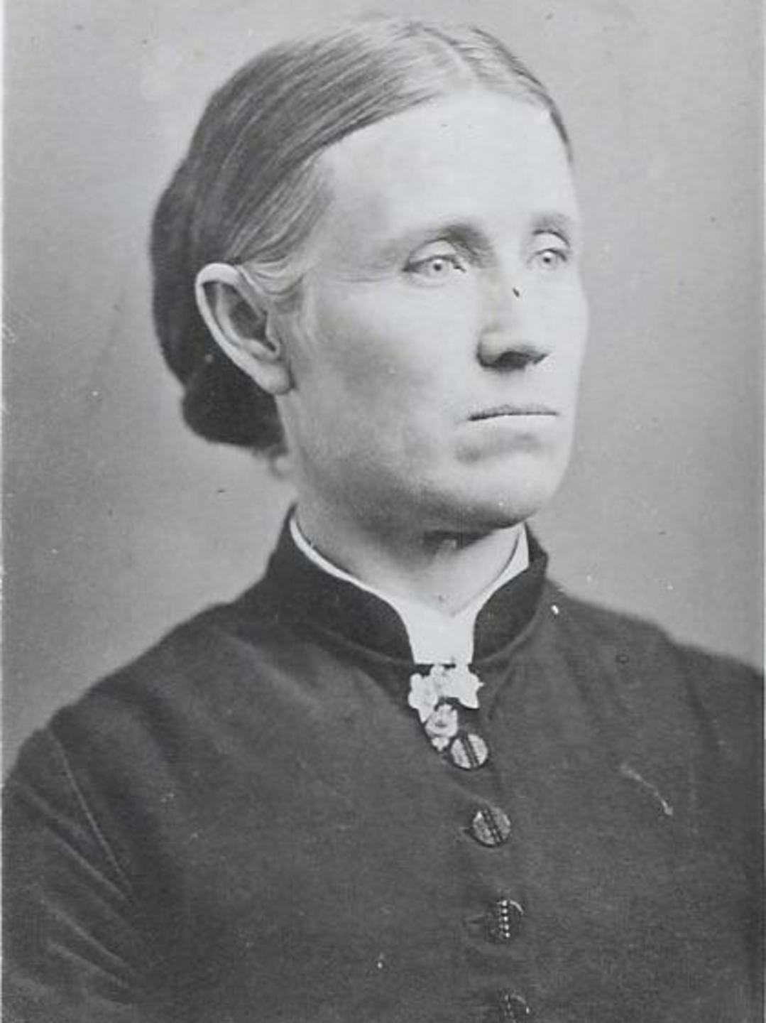 Elna Carlson (1842 - 1919) Profile